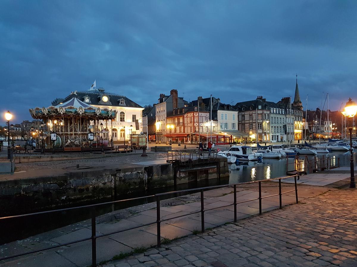Appartement La Petite Parenthèse à Honfleur Extérieur photo